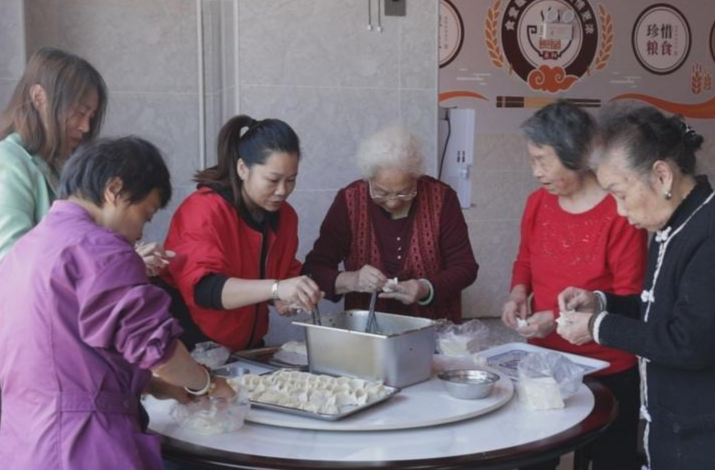 农历二十四节气•立冬丨蒸阳幸福食堂：浓浓饺子香 吃出幸福来