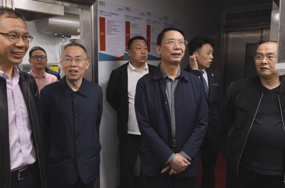 廖双九带队检查县“两会”筹备工作