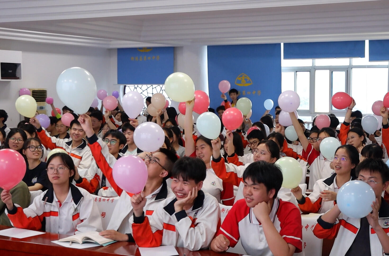 “花式解压”进校园，让学子轻松备考