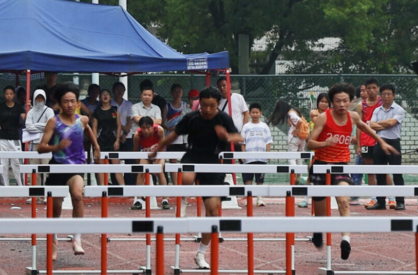 我縣舉辦中小學(xué)生田徑運(yùn)動(dòng)會(huì) 593名運(yùn)動(dòng)員參賽