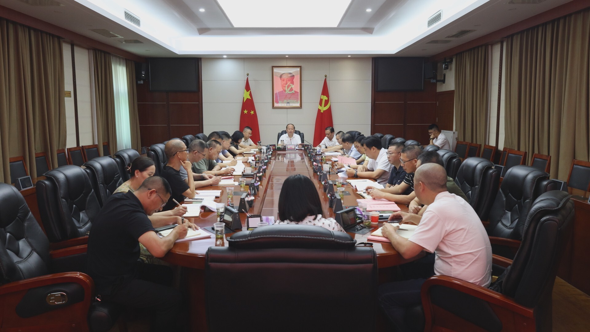 孫浩主持召開縣委審計委員會2025年第二次會議