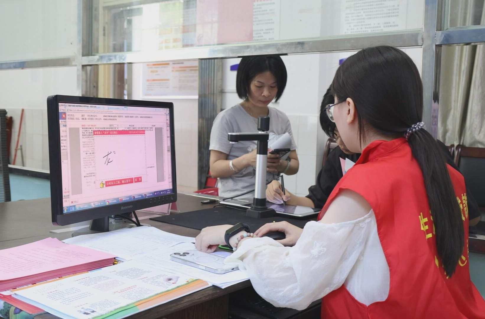 生源地信用助學(xué)貸款助力學(xué)子勇敢追夢