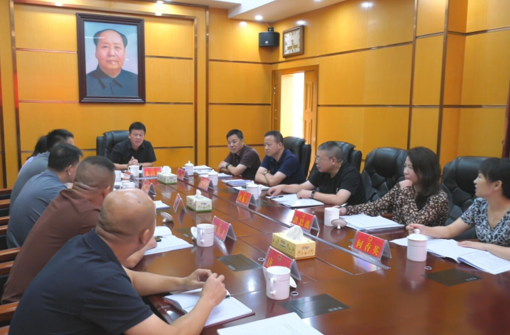 縣人大召開(kāi)駐縣市人大代表小組正、副組長(zhǎng)工作座談會(huì)