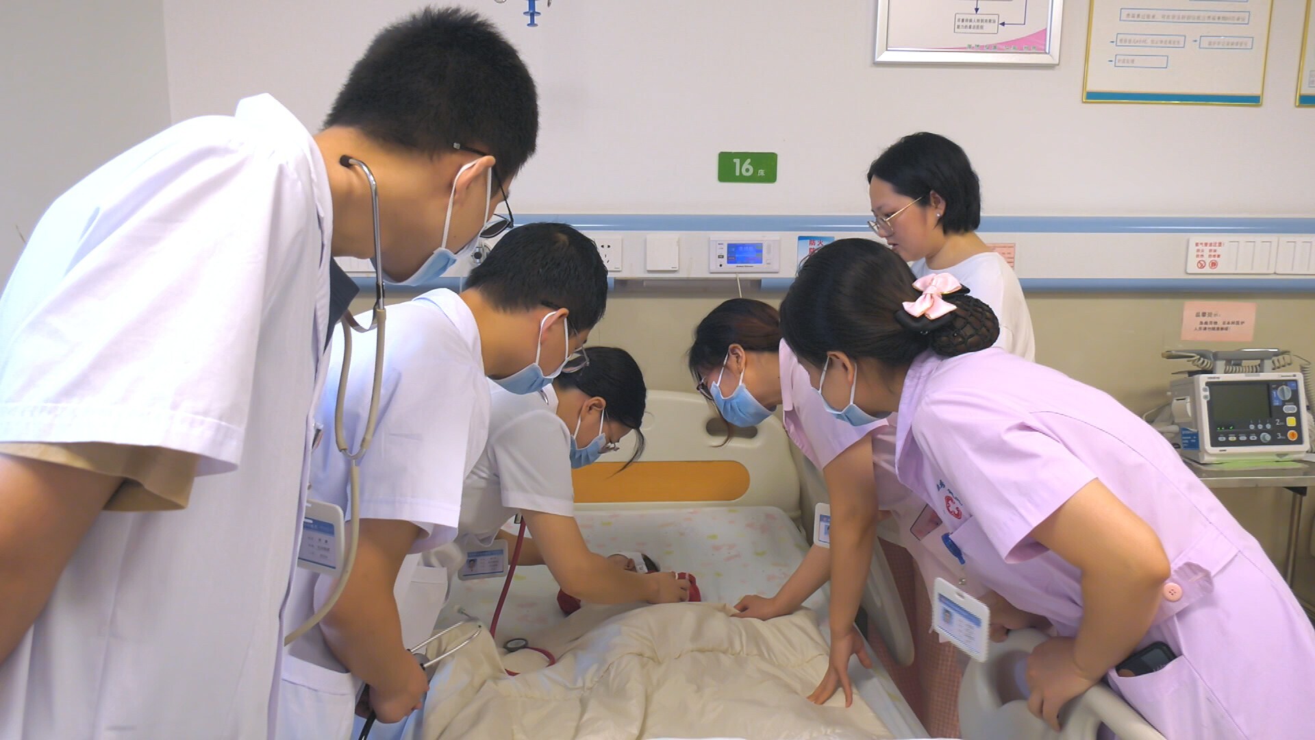 縣婦幼保健院：省級(jí)專家下沉幫扶 兒科救治能力顯著提升