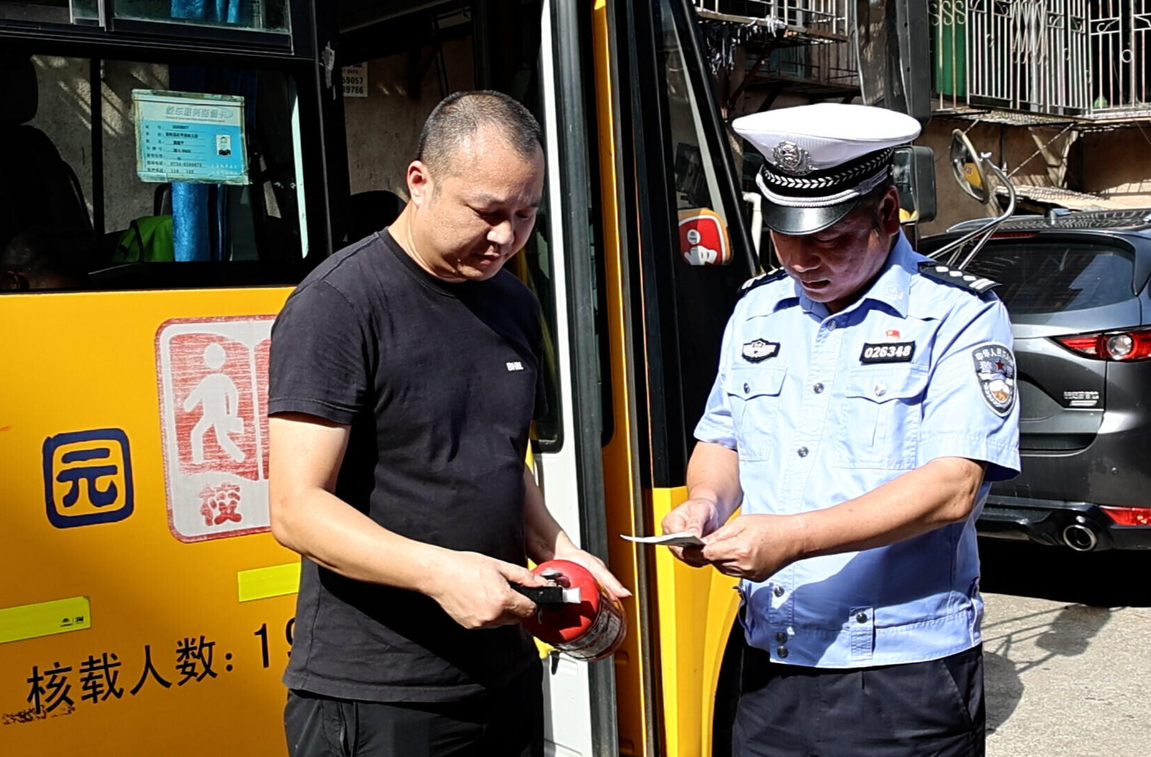 開學(xué)季 | 西渡鎮(zhèn)開展校車集中安全“體檢”  守護(hù)學(xué)生安全出行