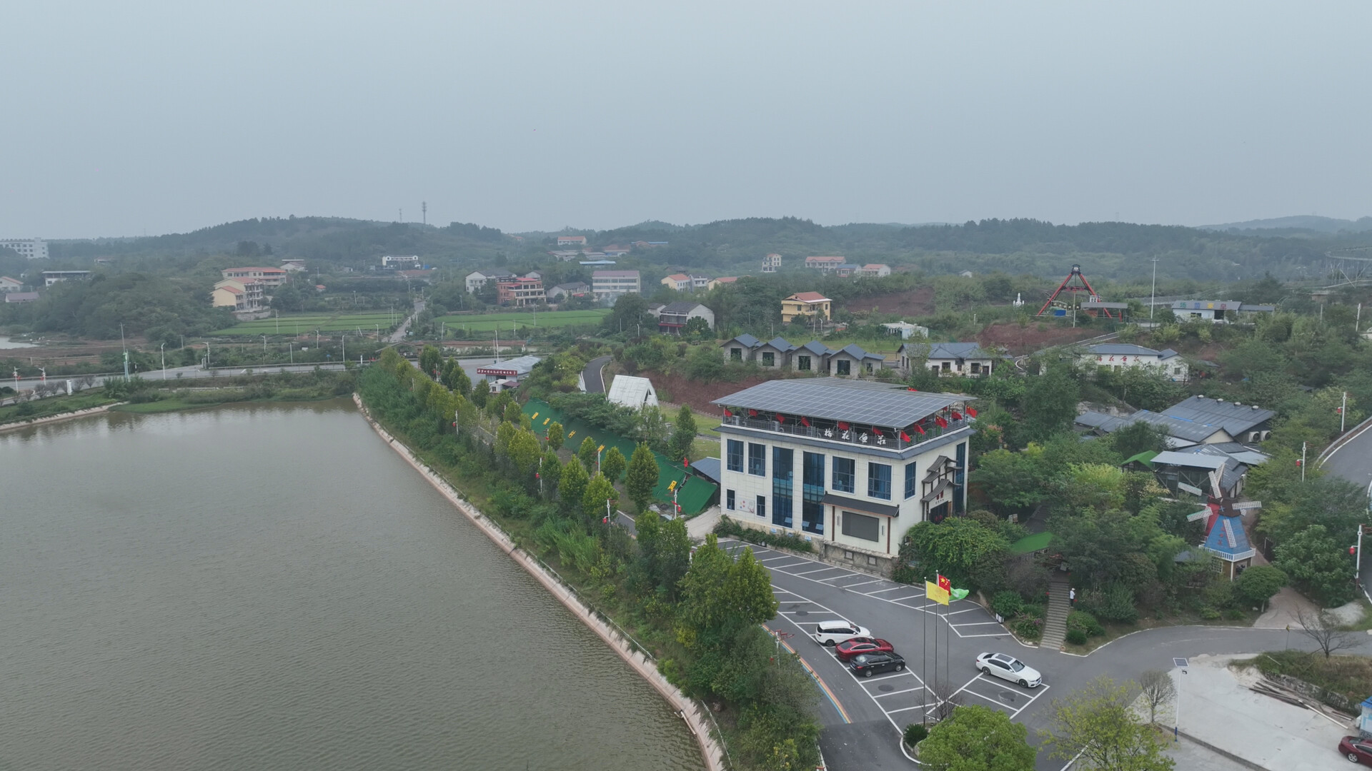 餐饮企业焕新升级 点燃城市“烟火气”