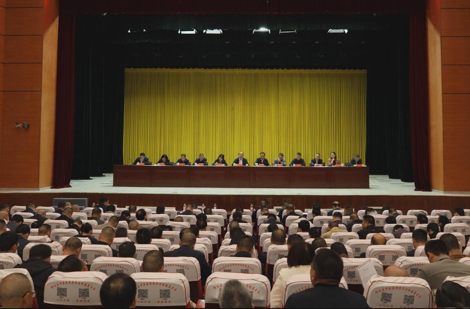 全县巩固拓展脱贫攻坚成果同乡村振兴有效衔接工作调度会召开 孙浩：紧盯重点 精准发力 全面提升有效衔接工作的质量和成色