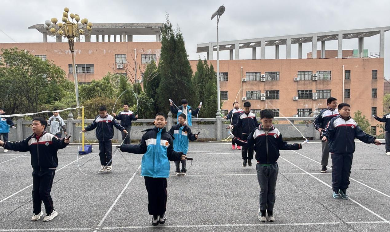 衡阳县江山学校：运动“燃”青春  逐梦向未来