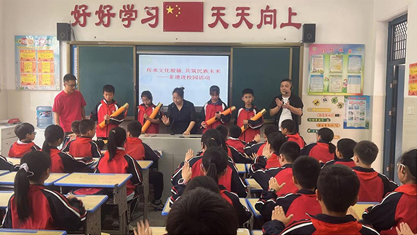 衡阳县杨柳学校：稻草龙舞乡韵  渔鼓曲唱传承