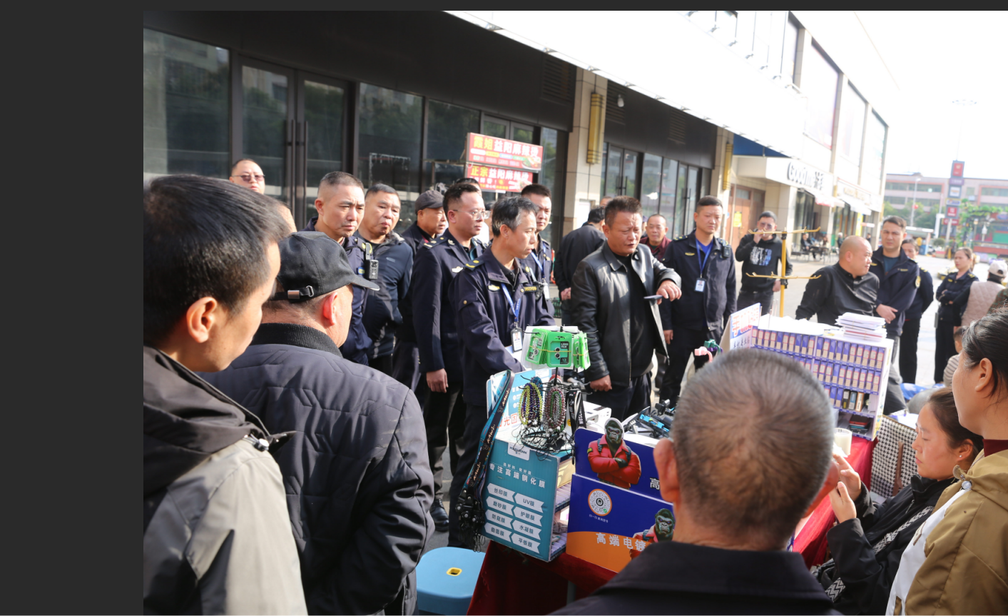 衡阳县城管局：49天温情值守  换得广场有序“新生”