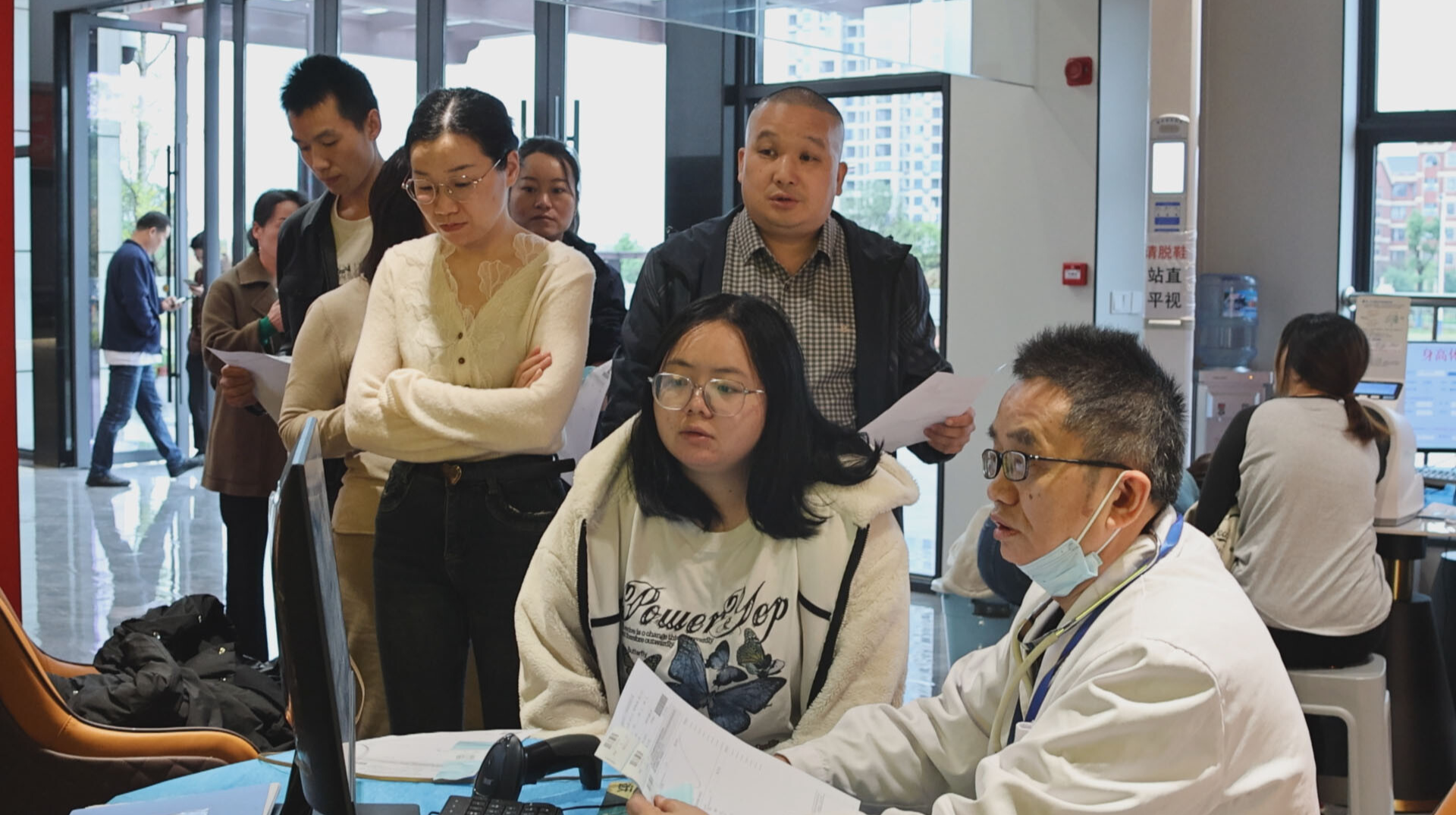 县总工会：“专属体检”为新就业形态劳动者健康护航