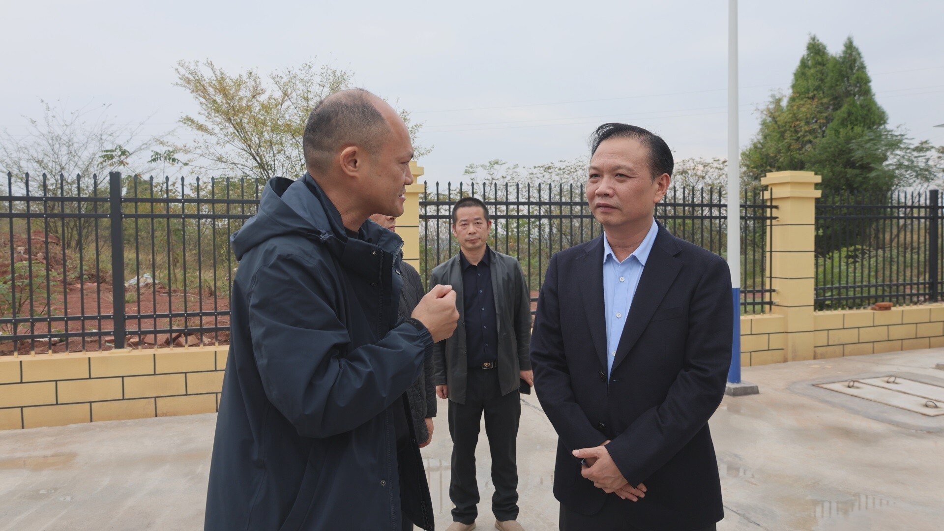 杨峰调研城乡垃圾收运体系运行情况：加快构建高效智能体系，赋能绿色可持续发展