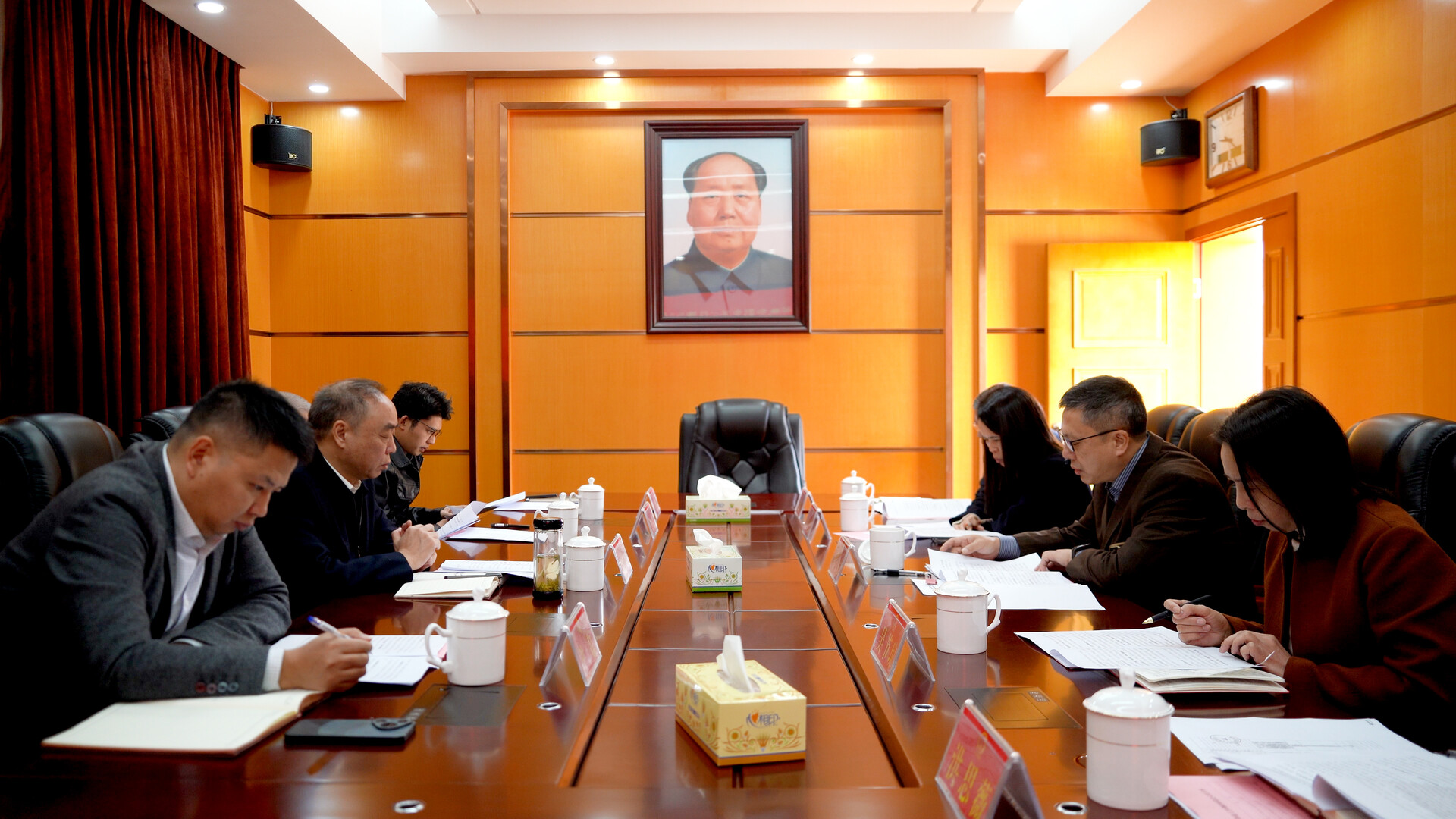 邹致和来我县开展务虚工作调研