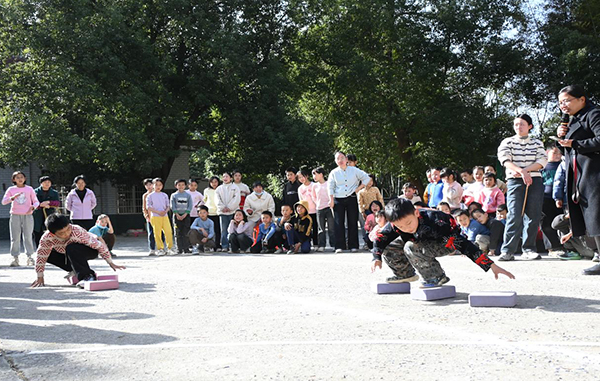 衡阳县富田完小举办冬季趣味运动会