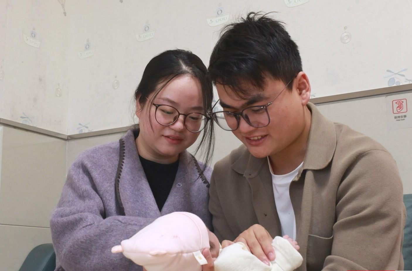 衡阳县籍孕妇异地待产遇险 县妇幼保健院跨省千里完成生命接力