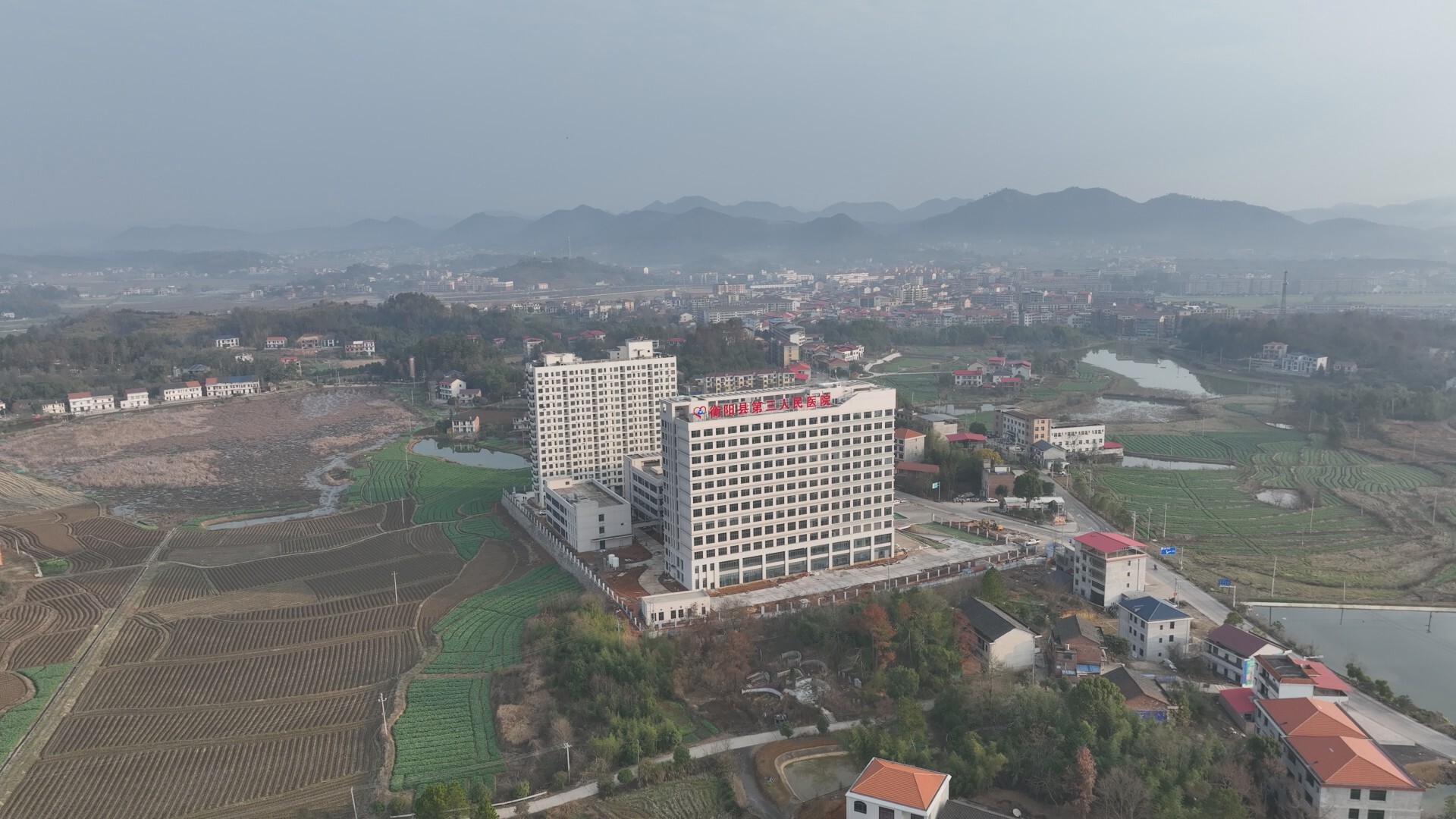 县第三人民医院新院正式运行 群众“家门口”享优质医疗服务