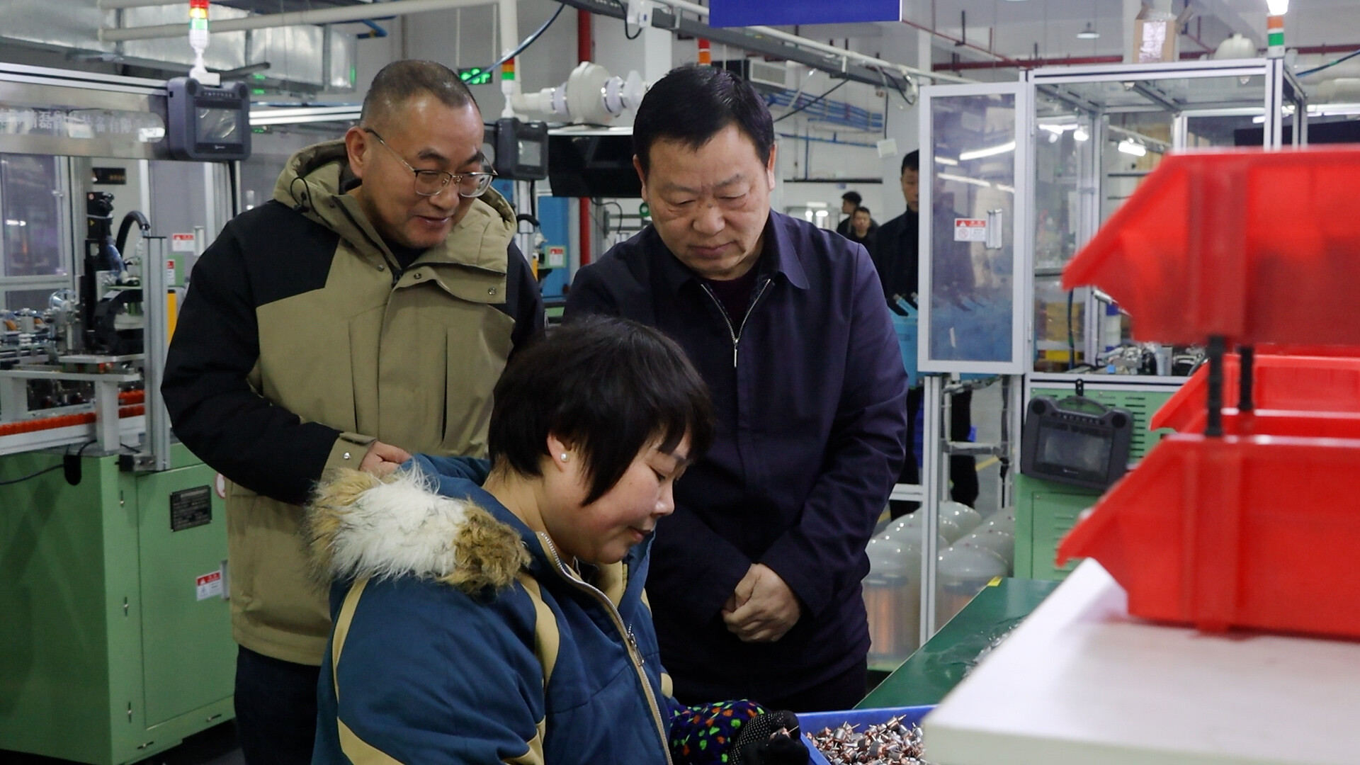 蒋小阳走访“双联”企业  慰问一线工作者