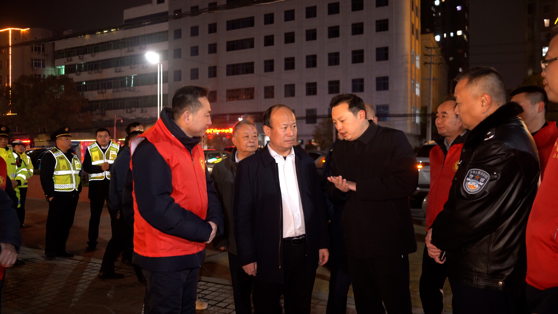 孙浩督导城区烟花爆竹禁燃禁放工作