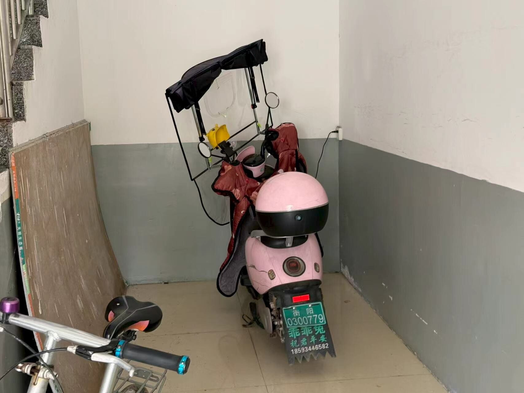 衡阳县：居民阳某违规停放电动车被罚