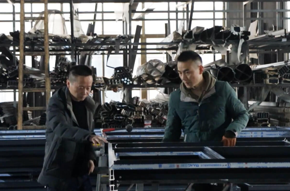 委员风采 | 刘春秋：匠心筑企惠乡邻 履职为民显担当