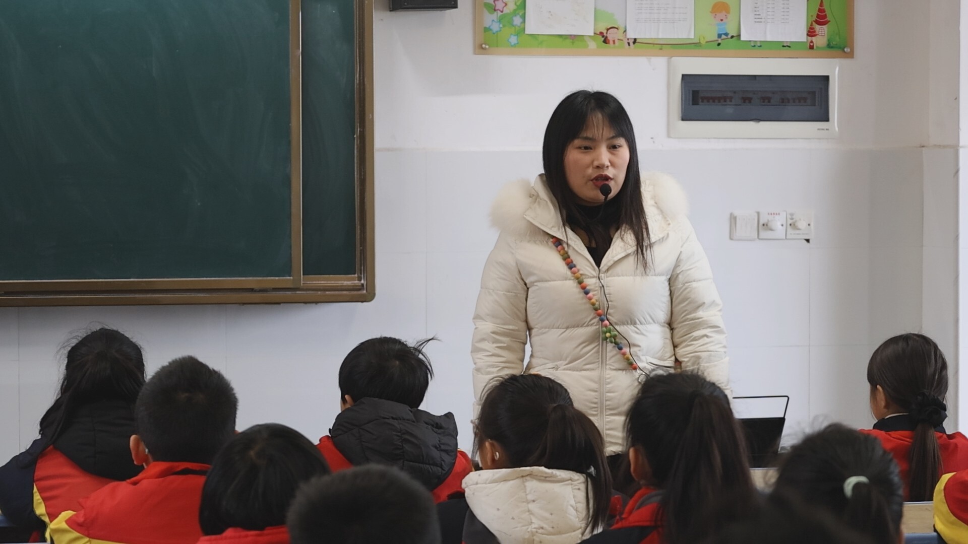 开学季丨开学第一课润心启智 护航少年向阳成长