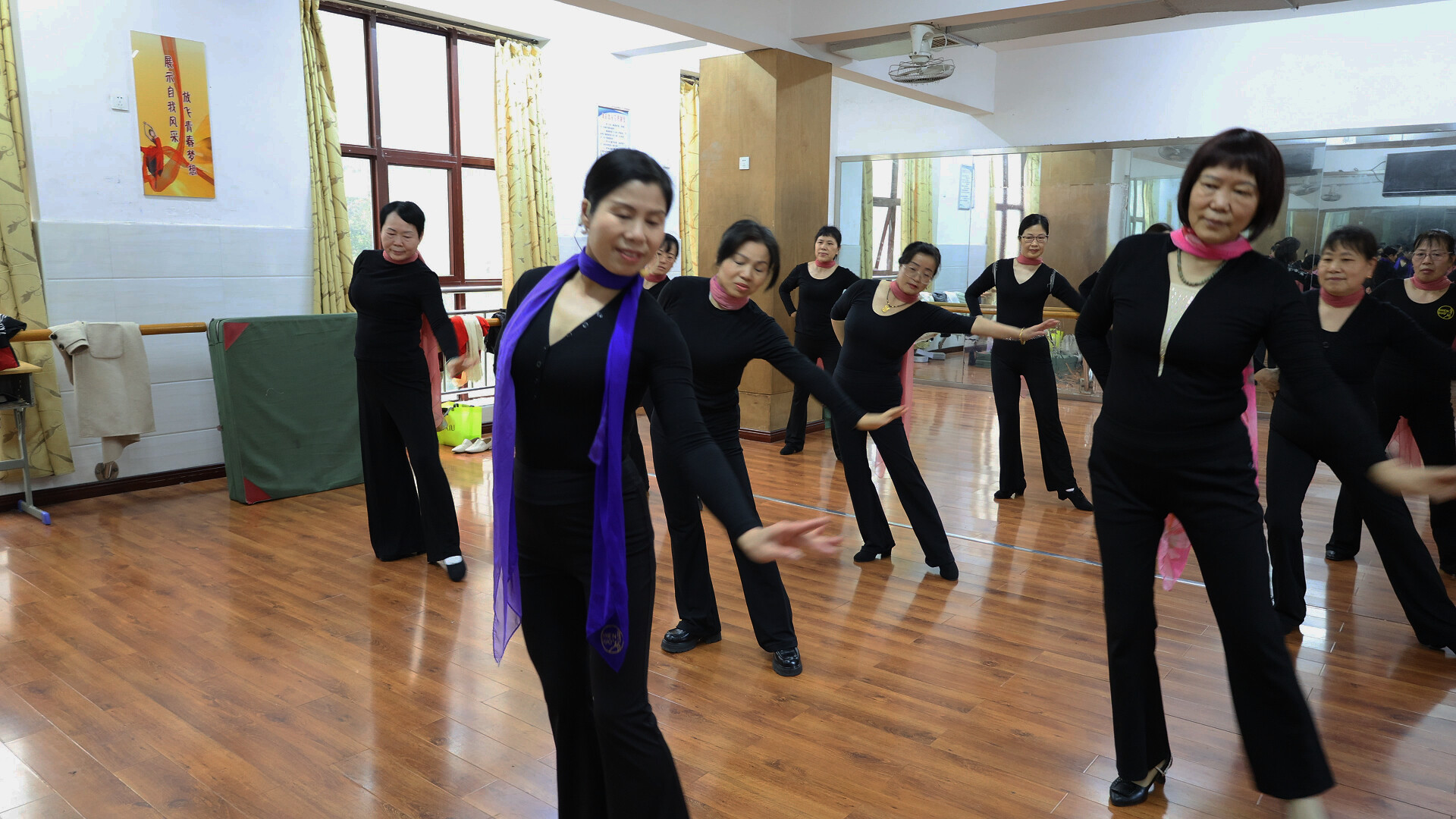 衡阳县爱晚老年学校：多彩课堂点亮“银龄”新生活