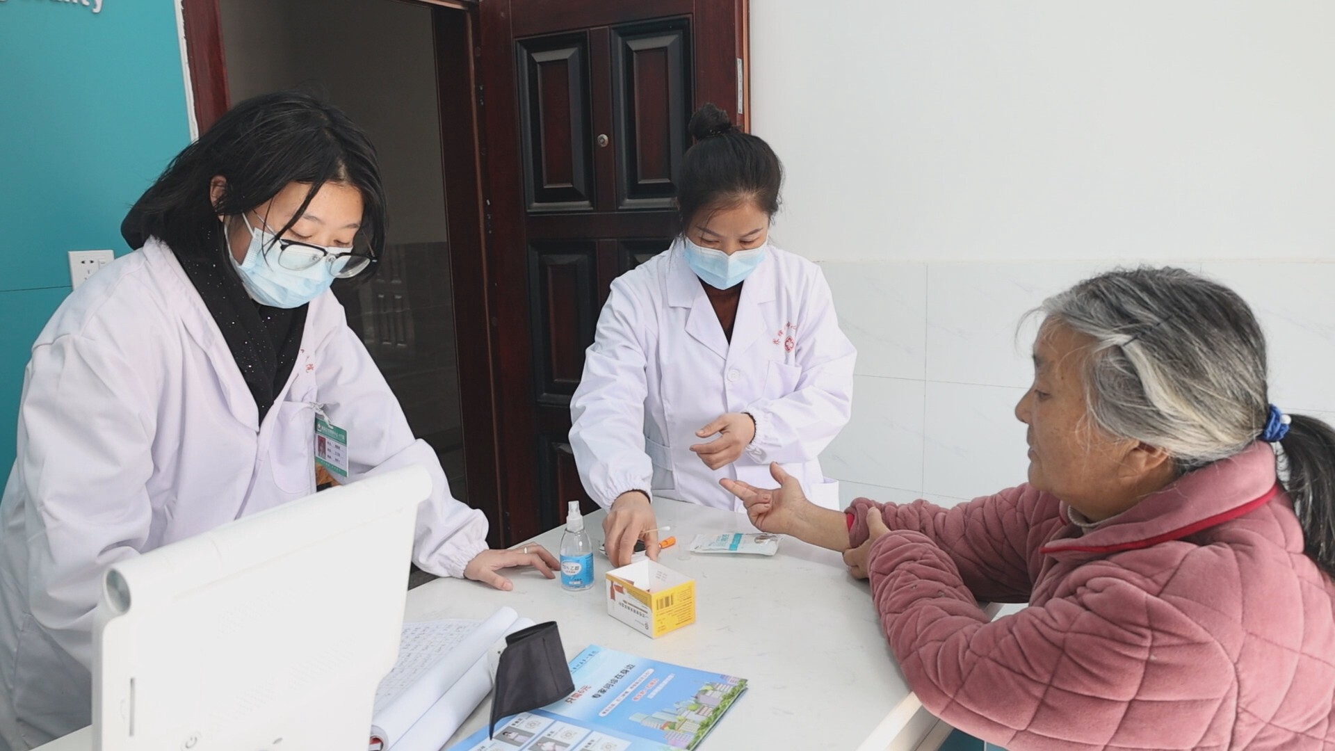 我县全面推进基本公共卫生服务和乡村振兴工作