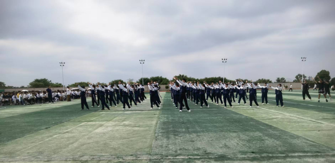 衡阳县职业中专举办广播体操比赛暨教职工接力赛