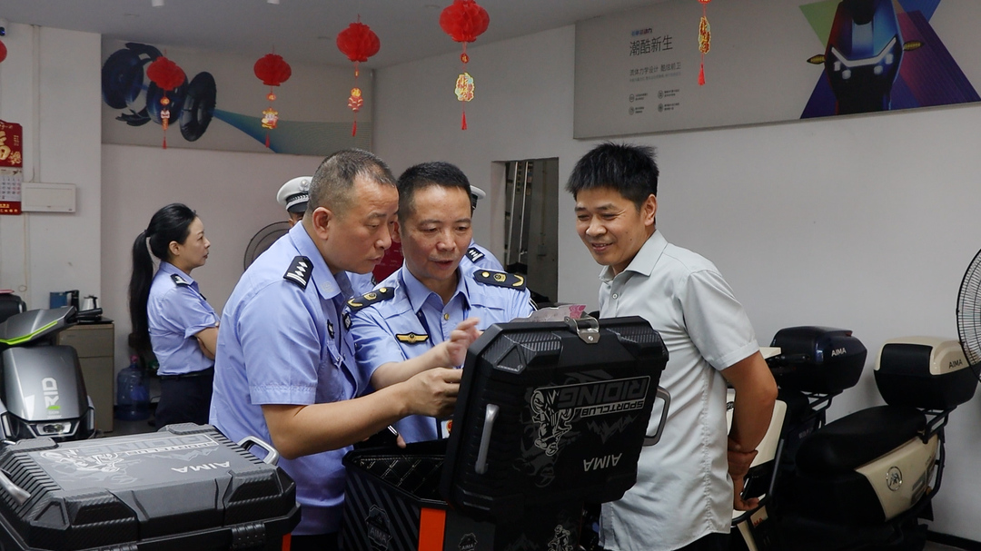 蒸阳安全行｜县市场监督管理局：严查“两电”市场安全 筑牢群众出行防火墙