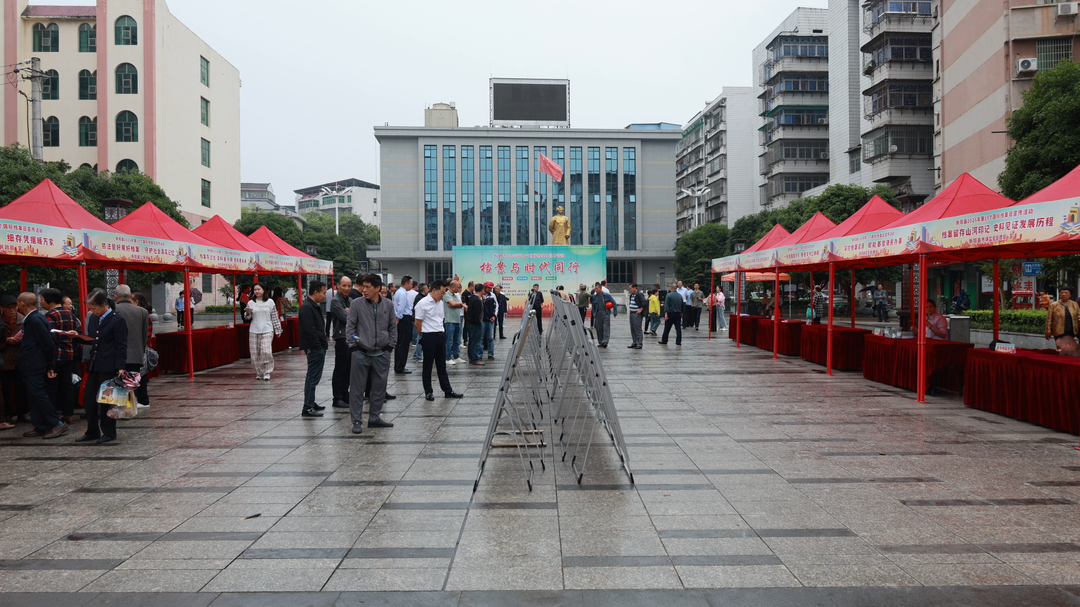 国际档案日 | 我县开展国际档案日集中宣传活动 让无声档案“活”起来