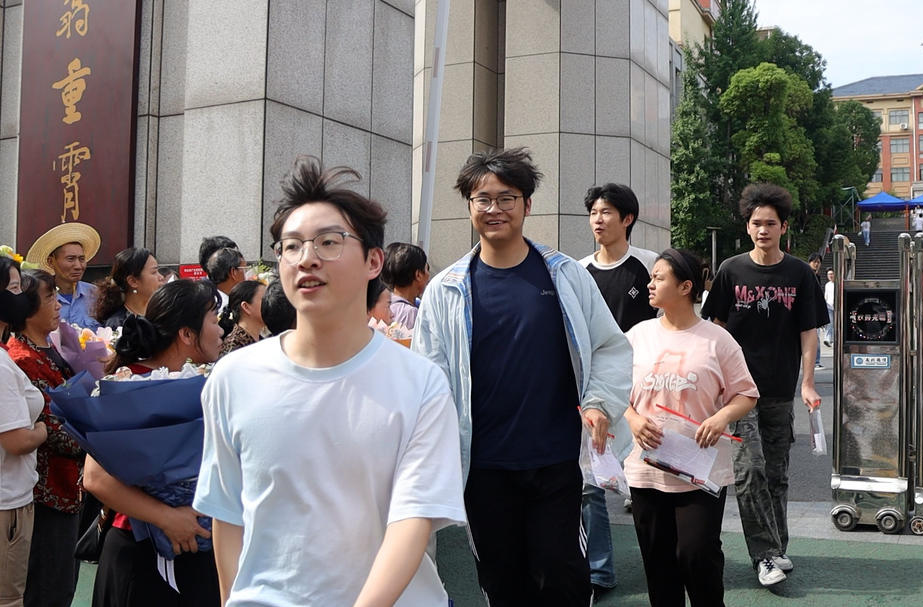 2026年高考 | 学子寒窗数载 今朝扬帆起航
