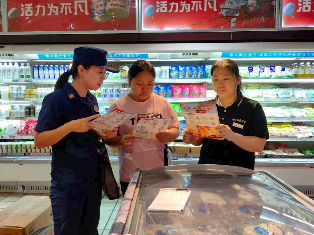 衡阳县消防救援局深入公众聚集场所开展消防安全宣传活动