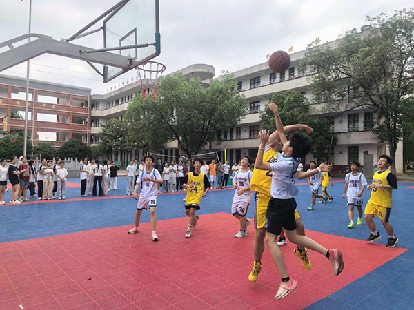 衡阳县洪市中学第21届初三篮球赛圆满落幕