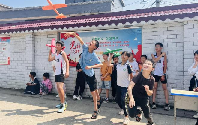 衡阳县金溪镇中心小学：首届校园科技节，点亮学子科学梦