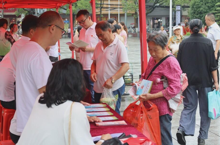 我县开展“社会救助法治宣传周”活动 健全体系兜牢民生底线