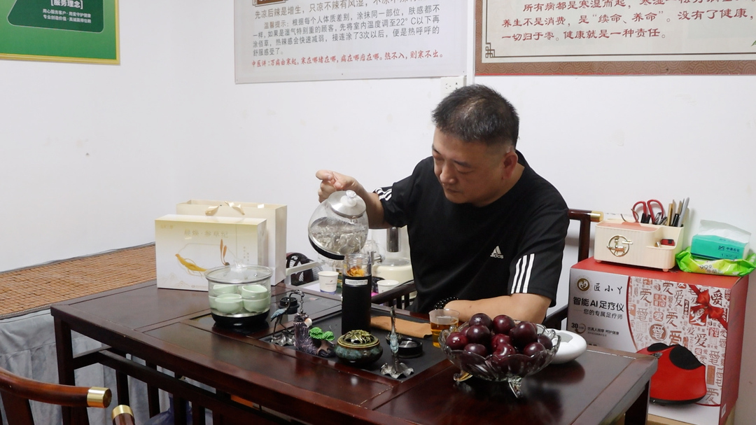 “蒸”有味·泓芙蛹虫草 | 蛹虫草茶饮固本养生 本土好物焕发健康活力