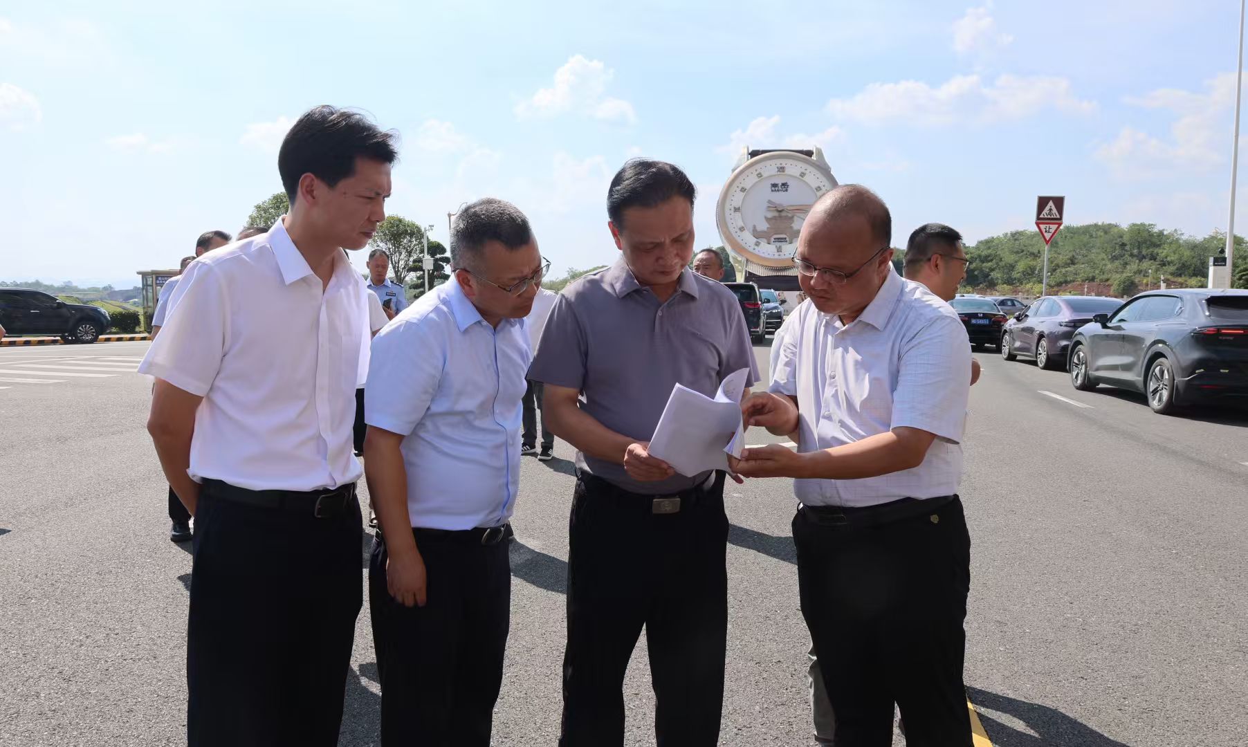杨峰调研“蒸阳·时光大舞台”建设工作丨以产媒融合激活消费新动能 赋能县域经济高质量发展